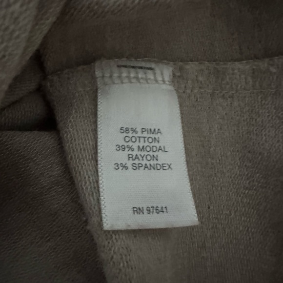 Pure J.Jill Tan 3/4 sleeves v-neck cotton modal blend Top. Size Medium - Picture 3 of 4